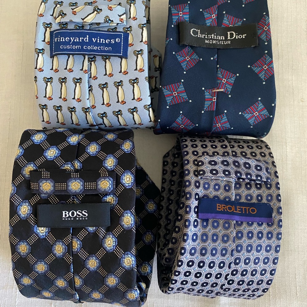 Bundle Mens Ties Different Brand Names All Are In Good Condition